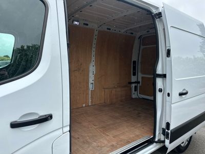 2024 Nissan Interstar