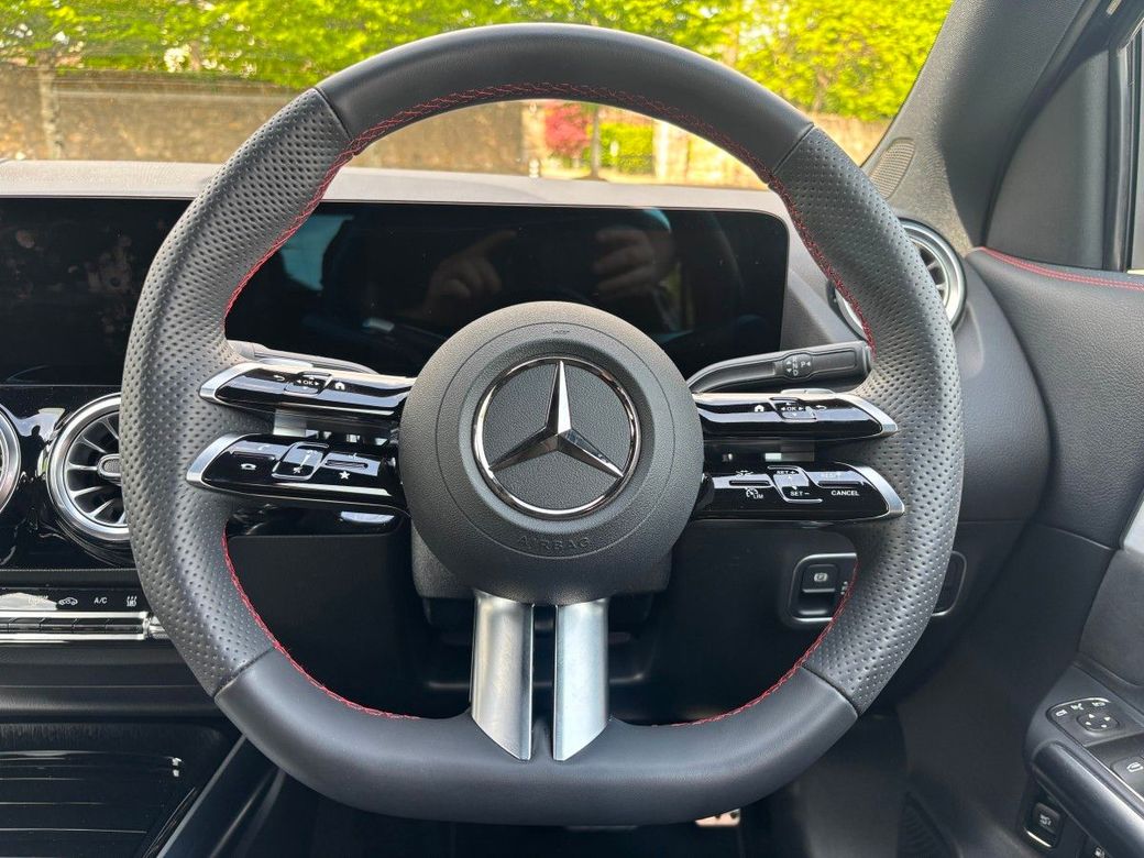 2025 Mercedes-Benz GLA Class