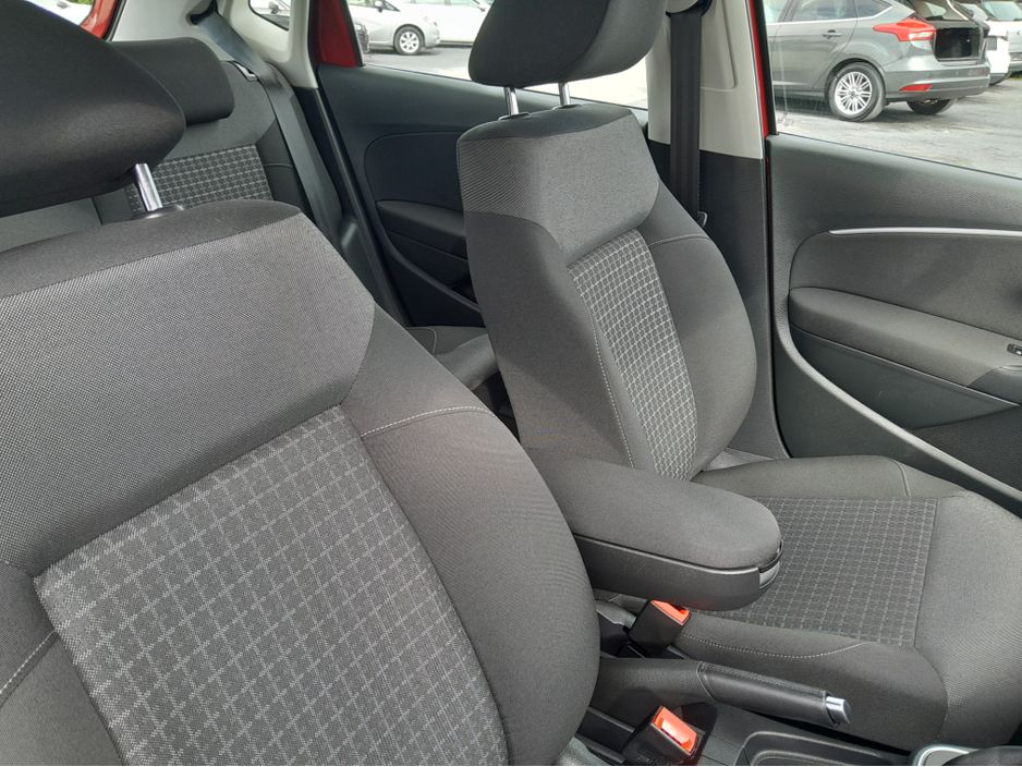 2016 Volkswagen Polo