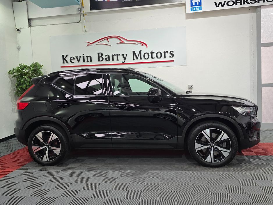 2022 Volvo XC40