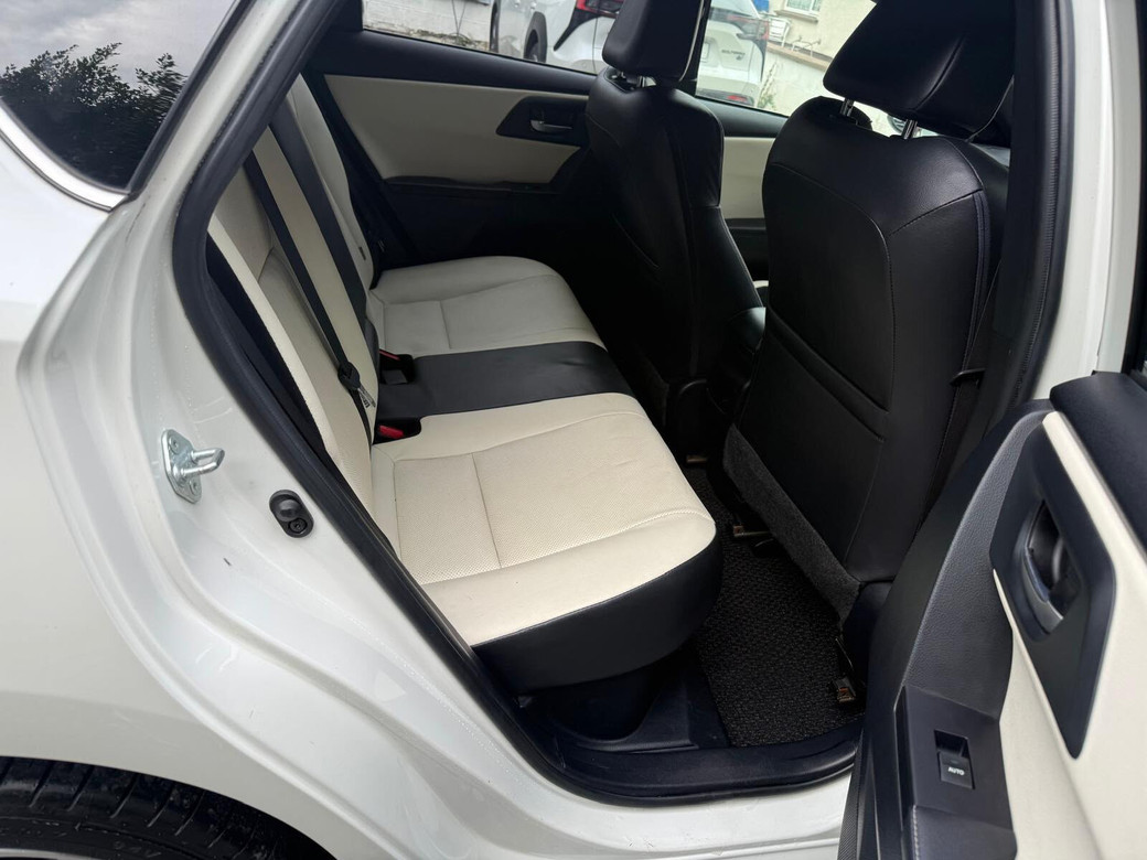 2017 Toyota Auris