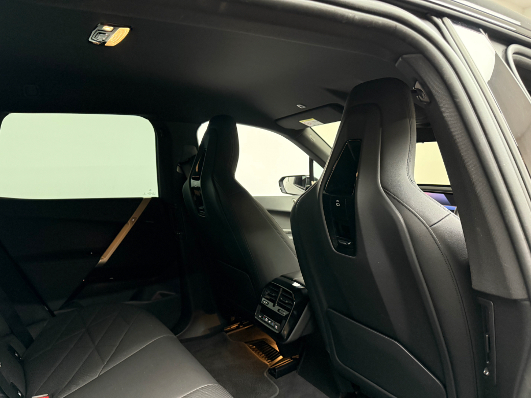 2024 BMW iX