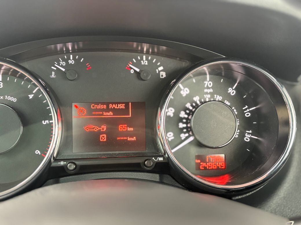 2011 Peugeot 5008