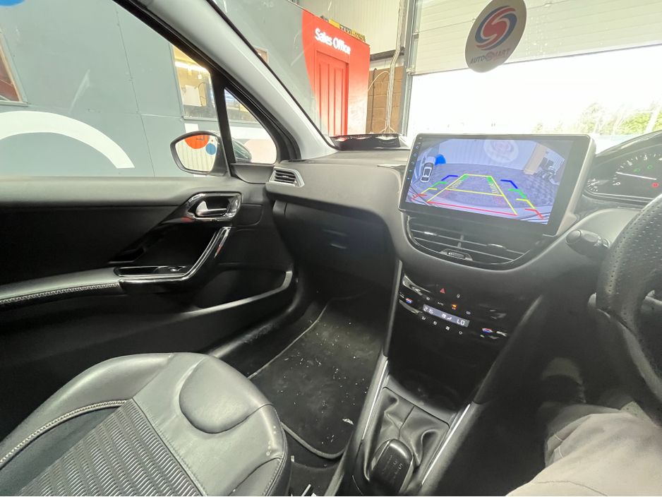 2015 Peugeot 208