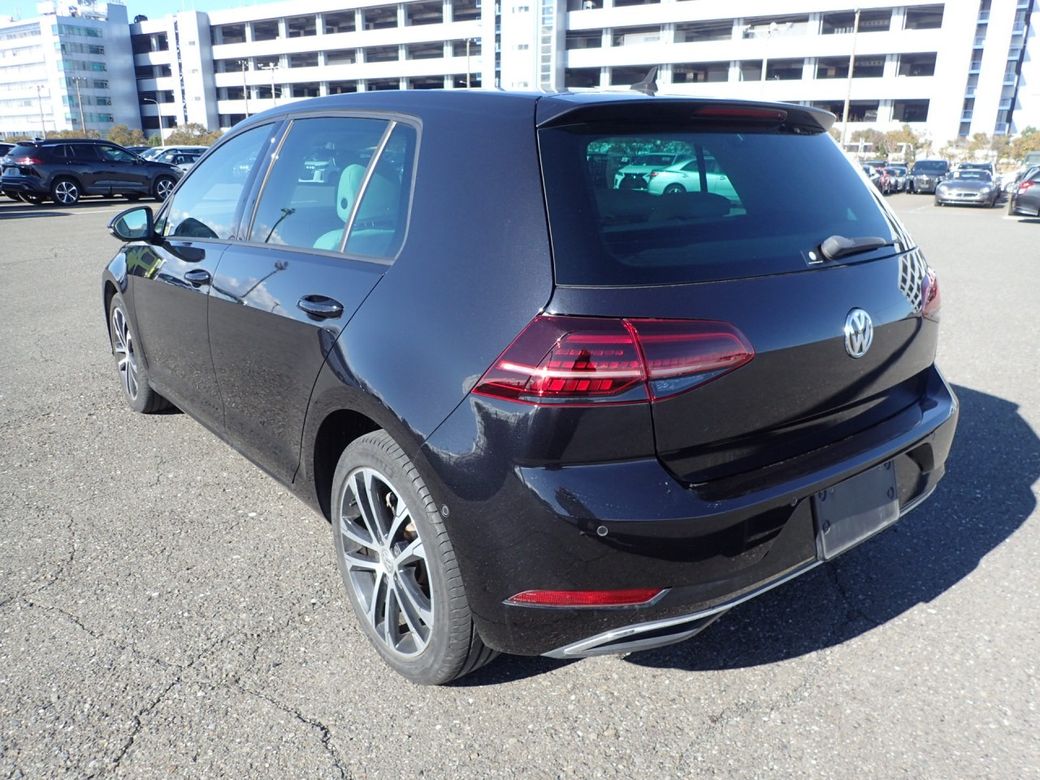 2019 Volkswagen Golf