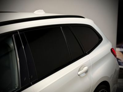 2023 BMW 320