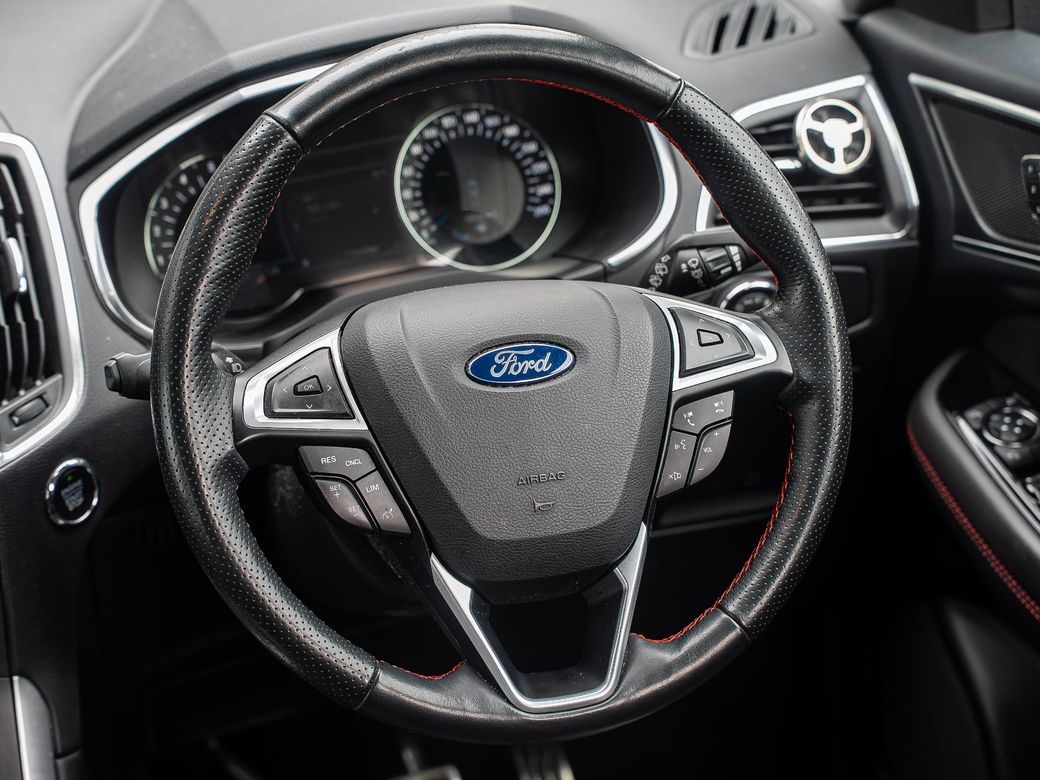 2022 Ford S-Max