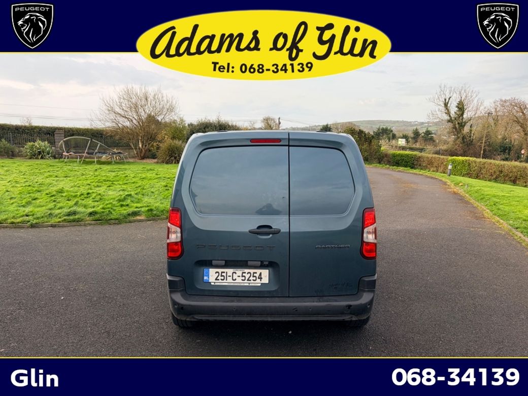 2025 Peugeot Partner