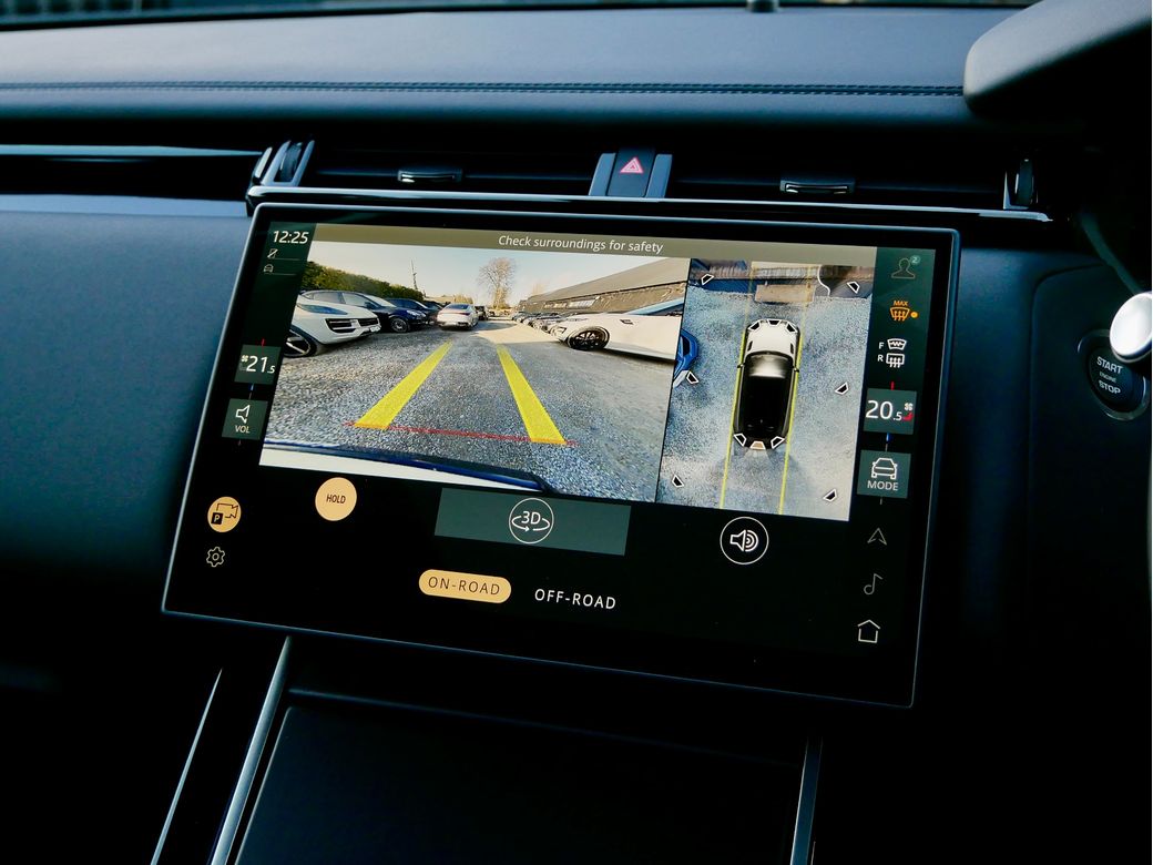 2025 Land Rover Range Rover Velar