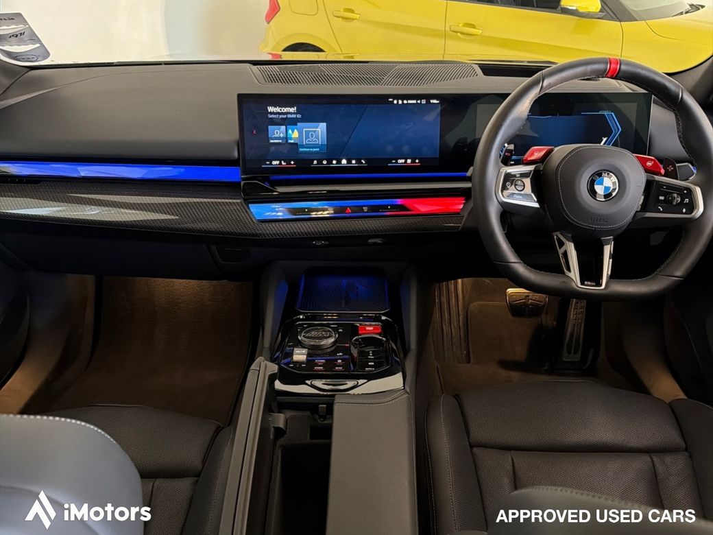 2025 BMW M5