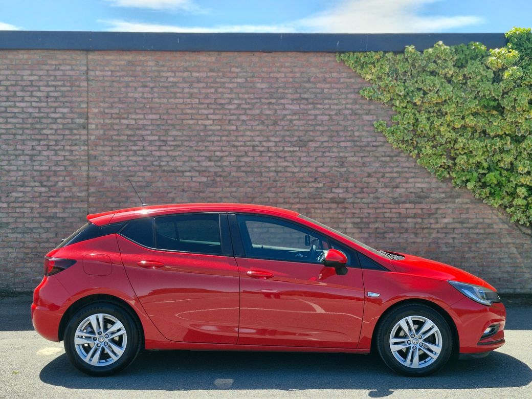 2018 Vauxhall Astra