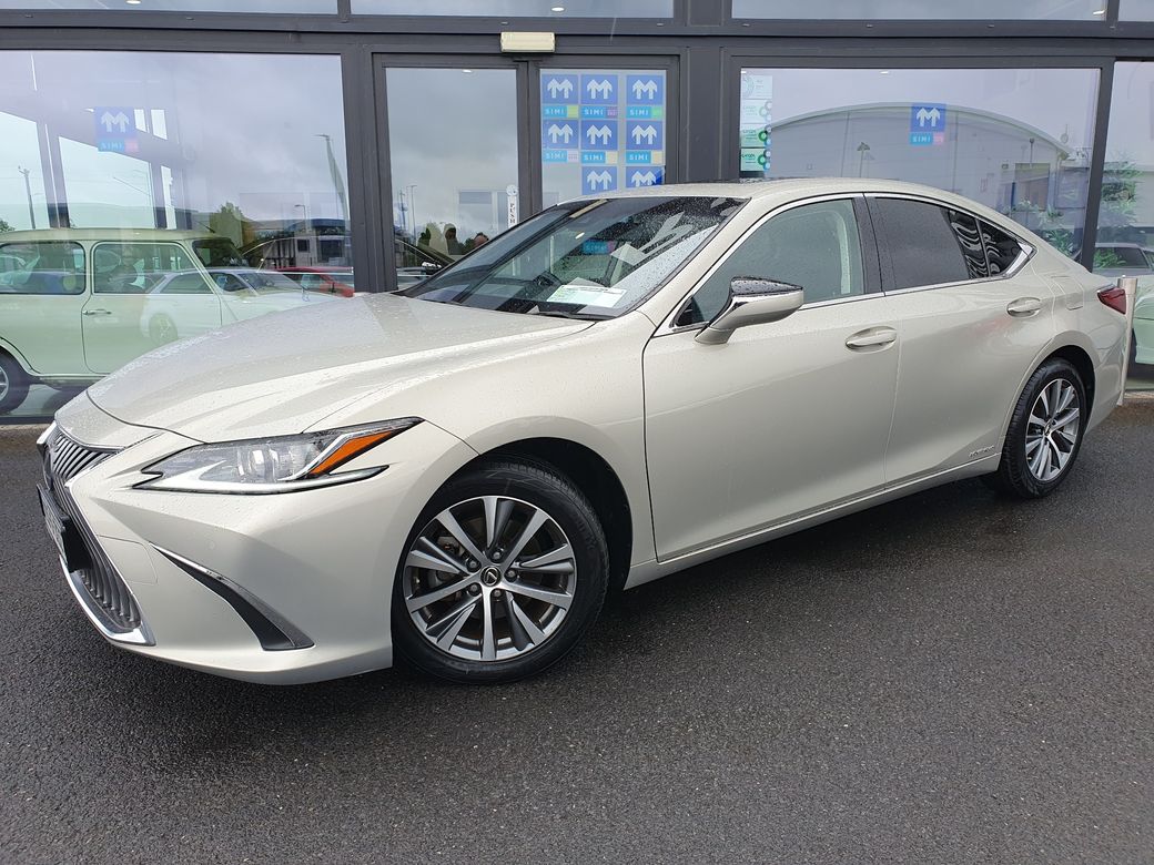 2019 Lexus ES 300h