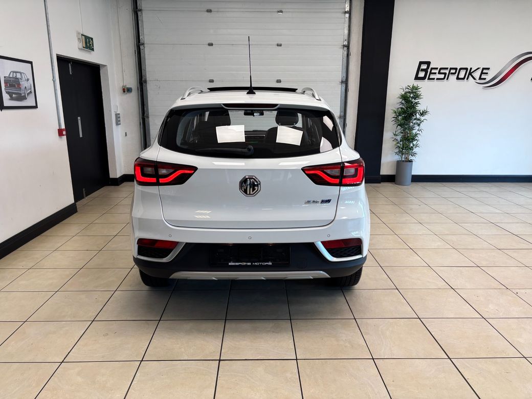 2021 MG ZS