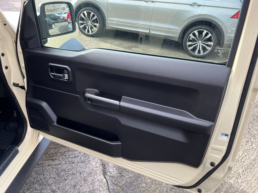 2025 Suzuki Jimny