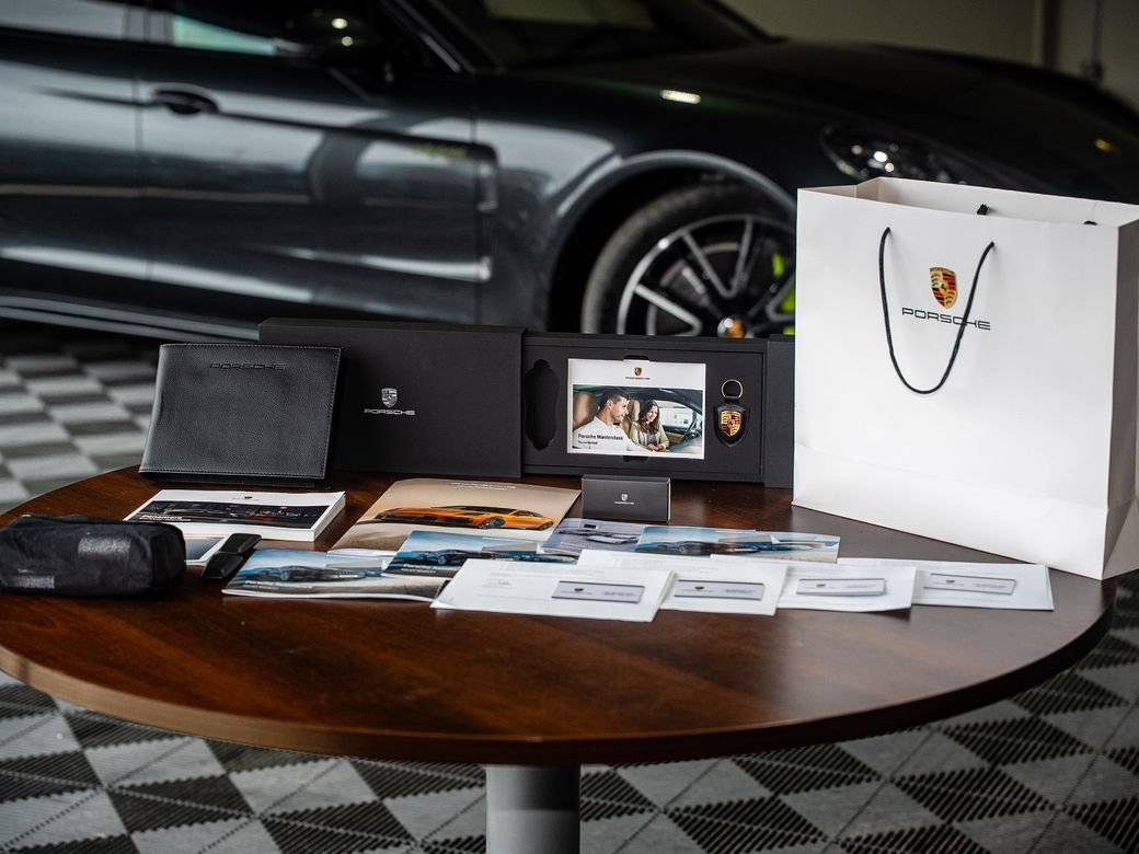 2023 Porsche Panamera