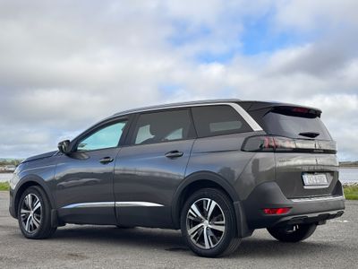 2024 Peugeot 5008