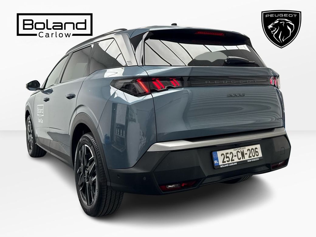 2025 Peugeot 5008