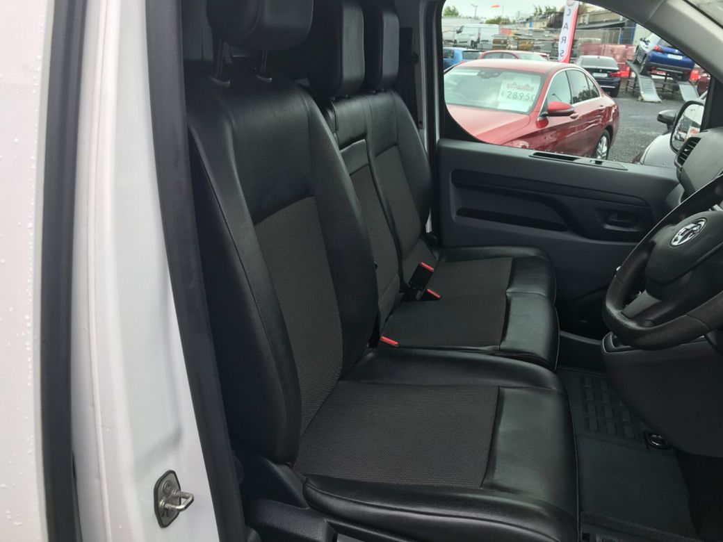 2021 Vauxhall Vivaro