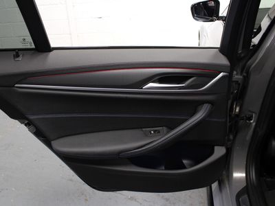 2021 BMW 530