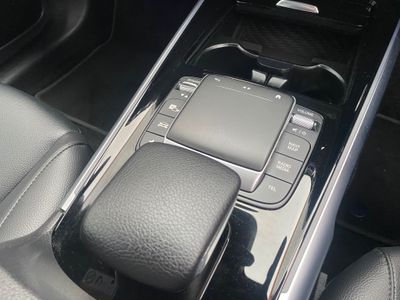 2022 Mercedes-Benz EQB