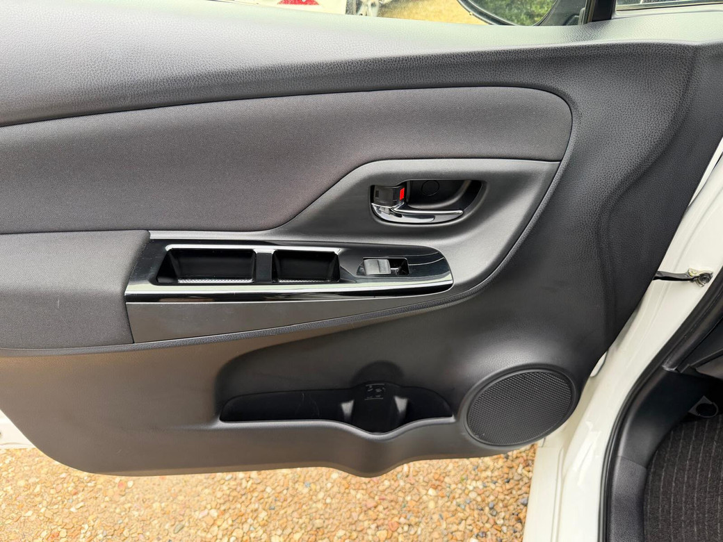 2020 Toyota Vitz