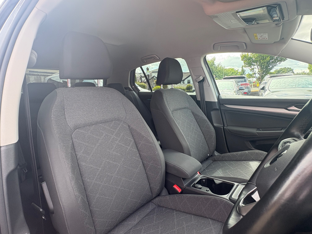 2022 Volkswagen Golf