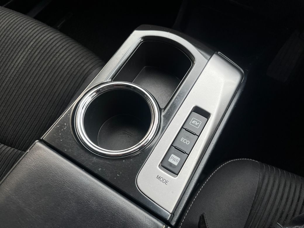 2018 Toyota Prius Alpha