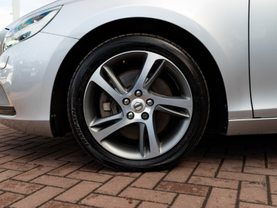 2016 Volvo V40