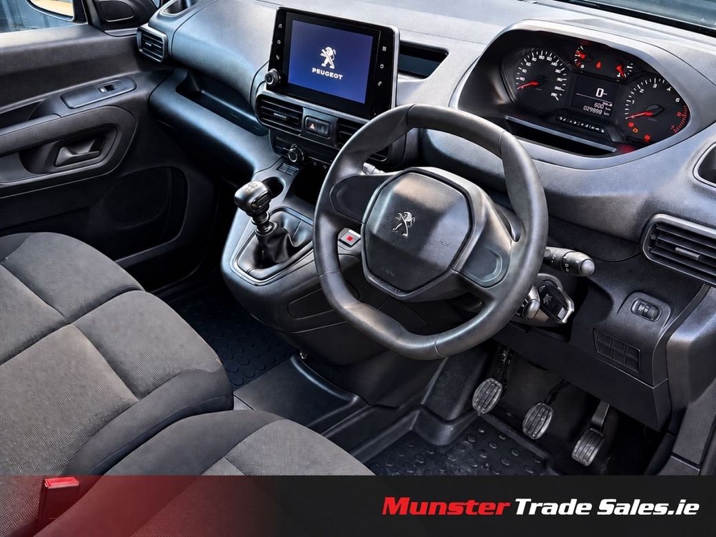 2023 Peugeot Partner