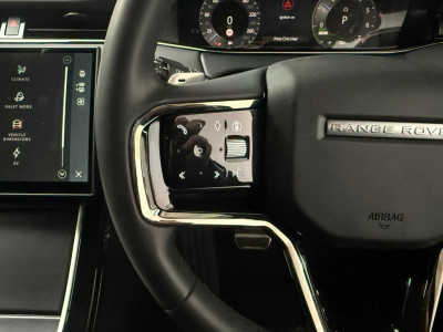 2025 Land Rover Range Rover Evoque