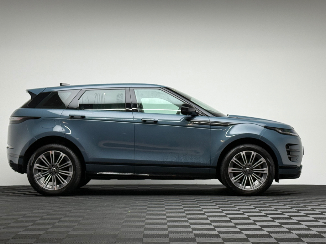 2025 Land Rover Range Rover Evoque