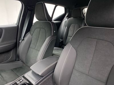 2026 Volvo XC40