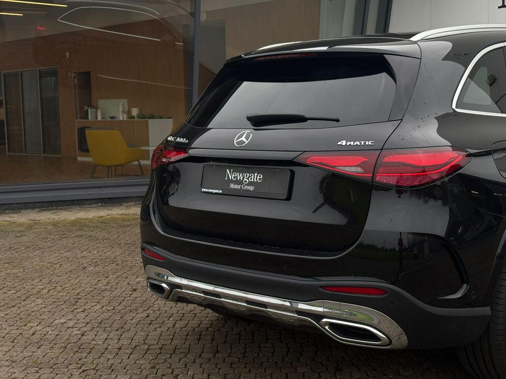 2025 Mercedes-Benz GLC Class