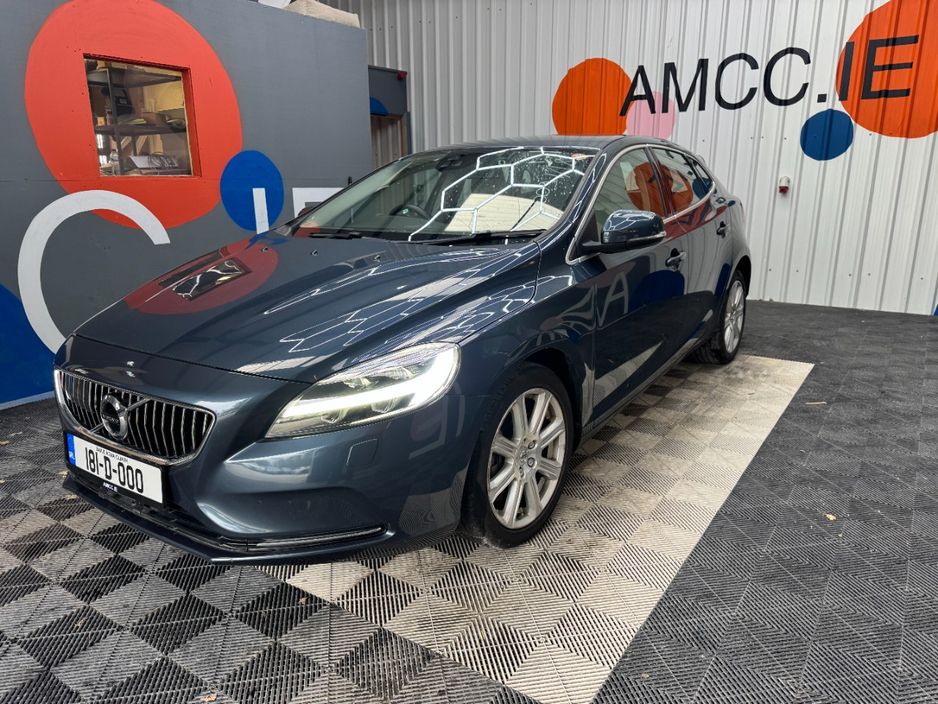 2018 Volvo V40