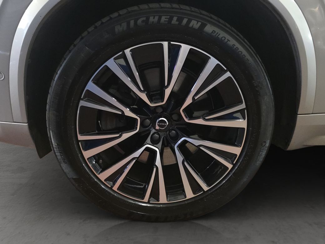 2023 Volvo XC90