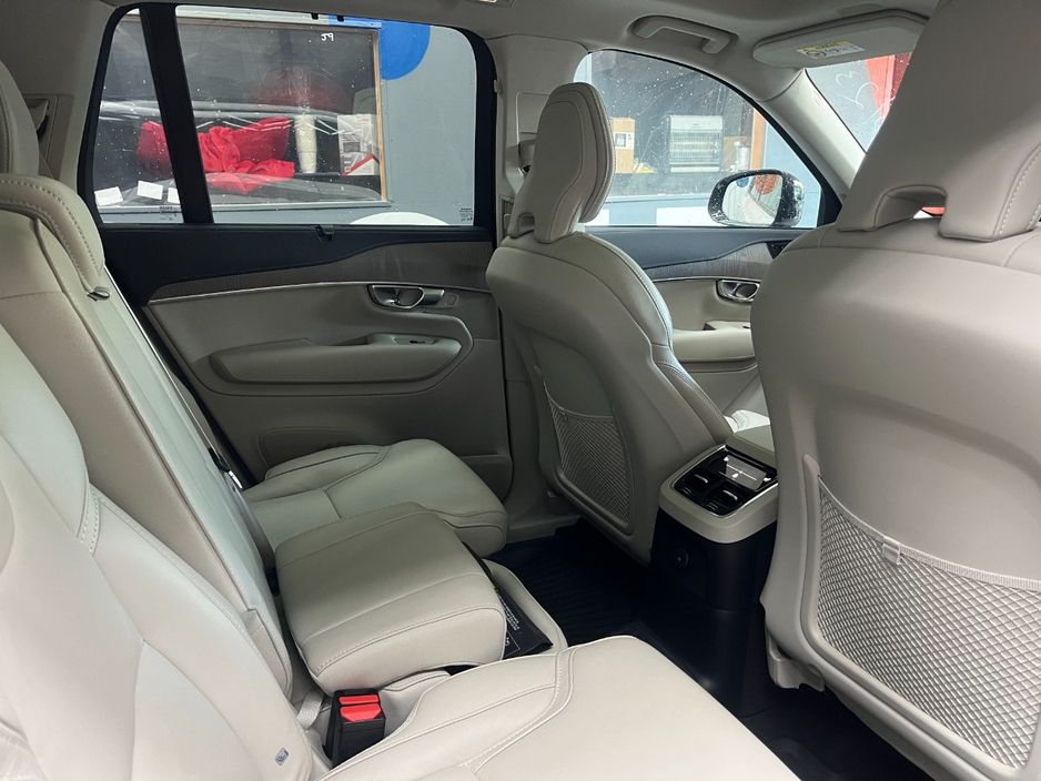 2023 Volvo XC90