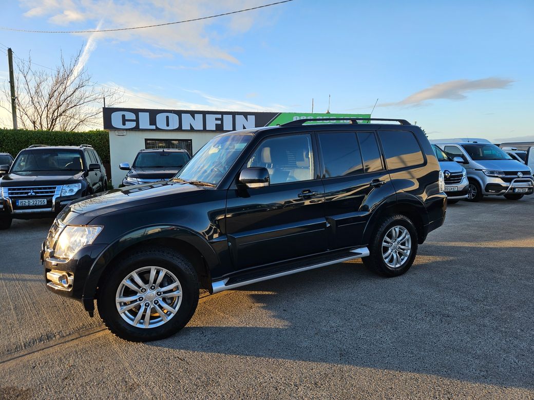 2016 Mitsubishi Shogun