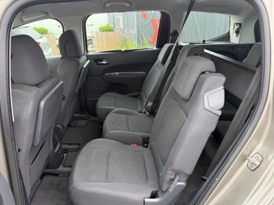 2015 Peugeot 5008