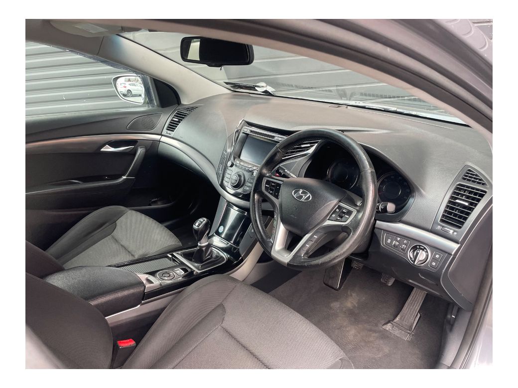 2012 Hyundai i40