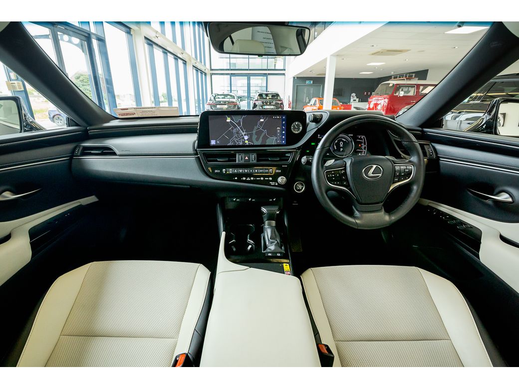 2023 Lexus ES 300h