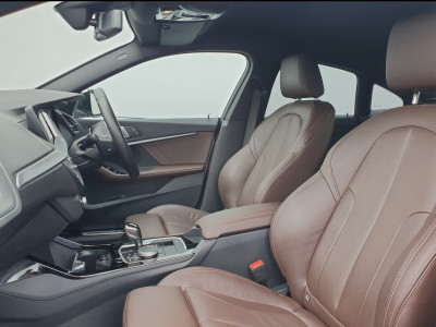2024 BMW 218