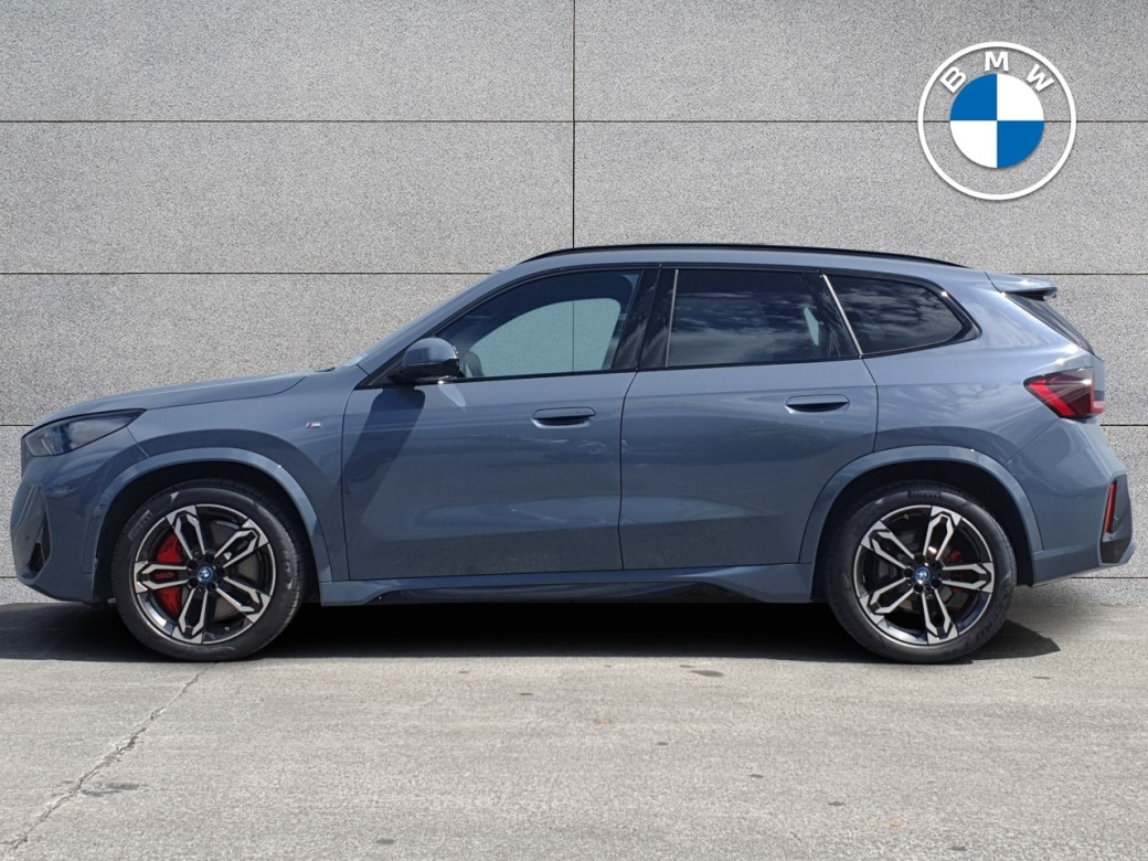 2025 BMW iX