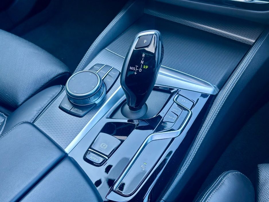 2022 BMW 5 Series
