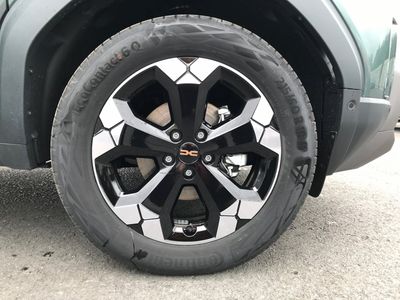 2025 Dacia Duster