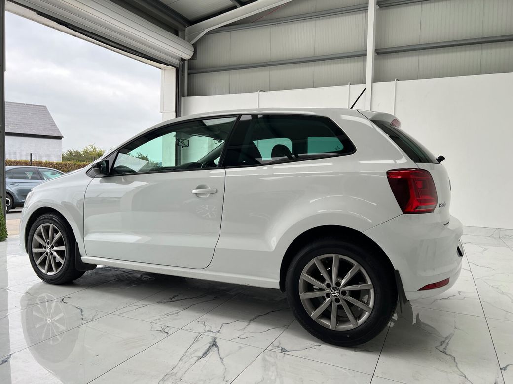 2015 Volkswagen Polo