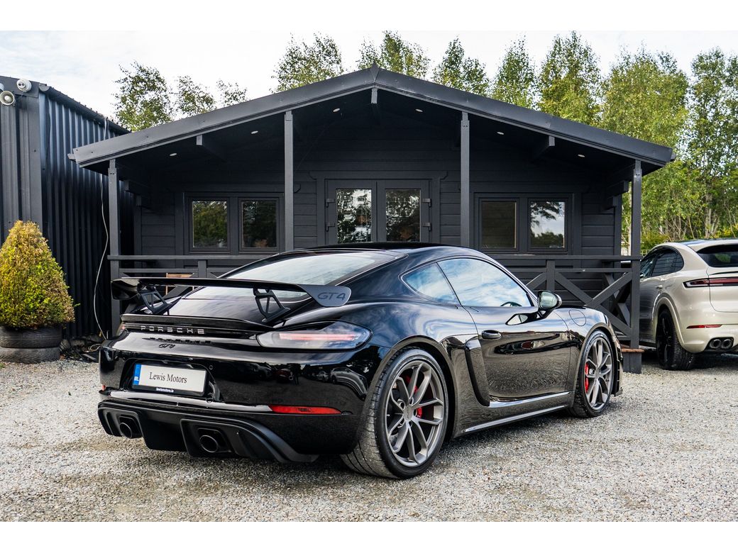 2023 Porsche 718 Cayman