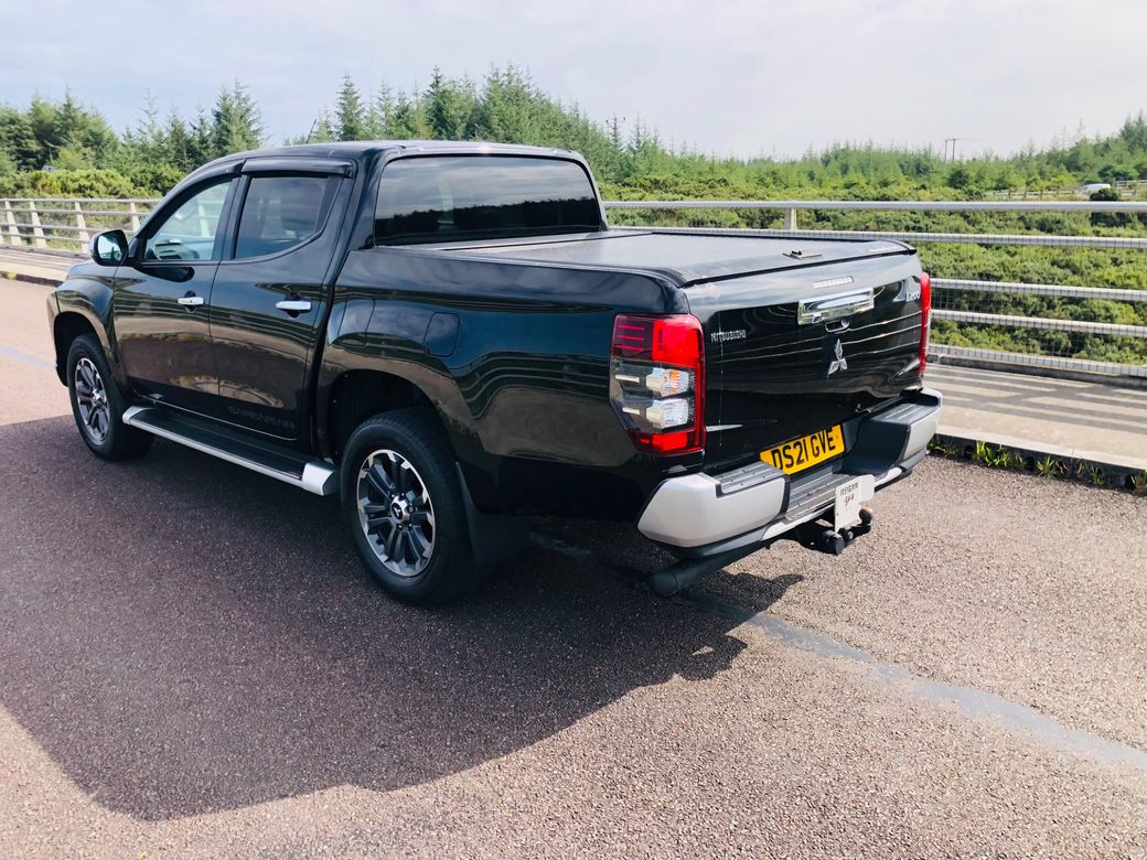2021 Mitsubishi L200