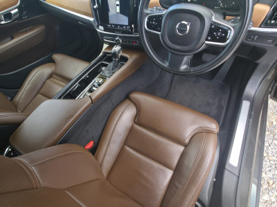 2020 Volvo V90