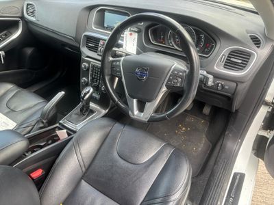 2015 Volvo V40