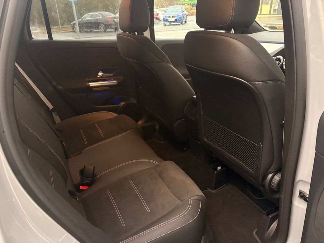 2025 Mercedes-Benz GLA Class